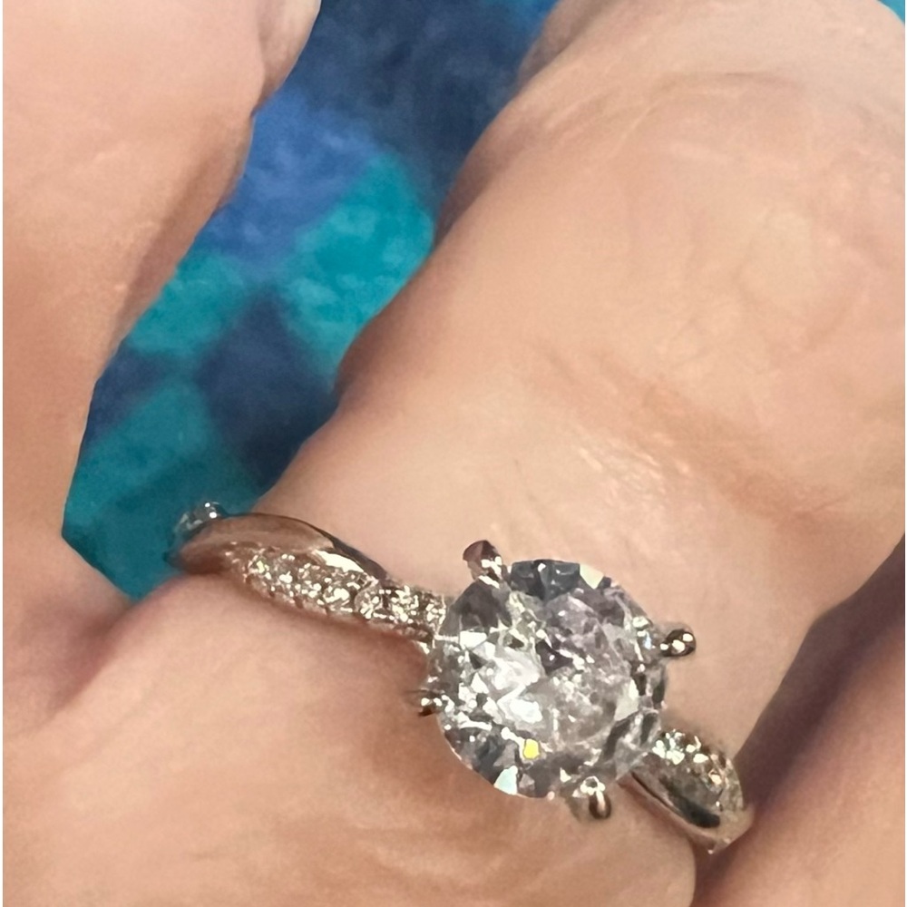 925 Sterling Silver Elegant Style NWOT